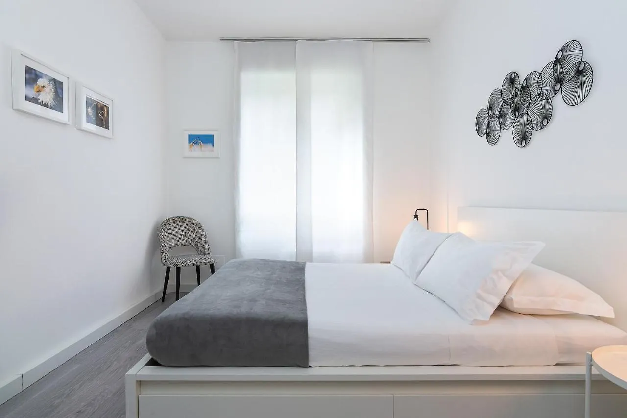 Italianway - Bergognone 31 Apartment Milan 0*,